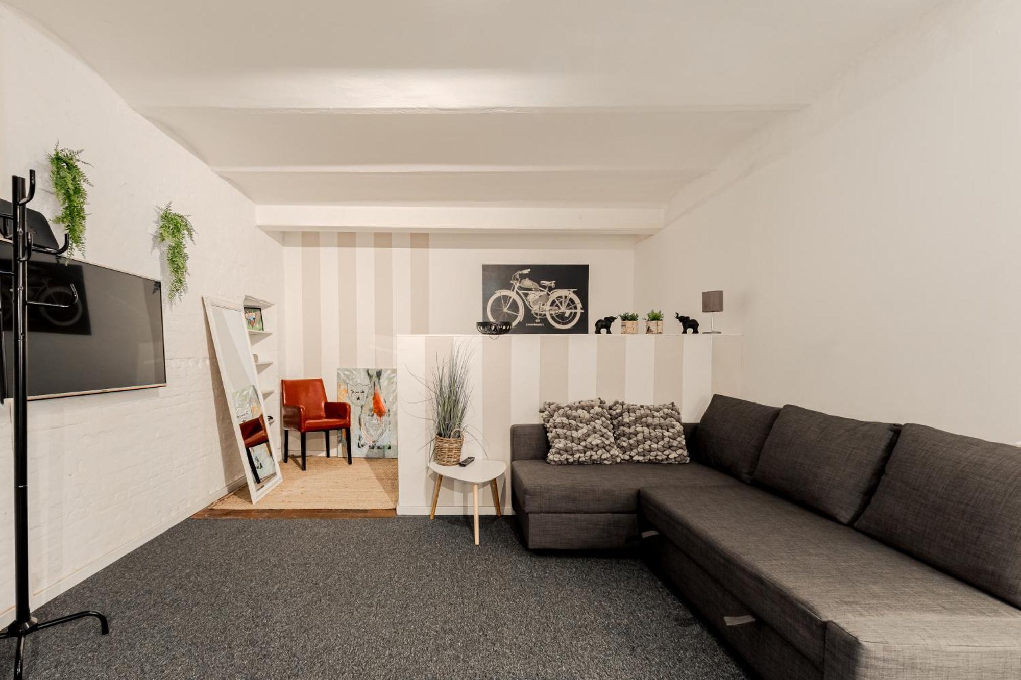 Stadtnahe & Ruhig Gelegen, Fusslaeufig Zur Alster Hamburg Luaran gambar